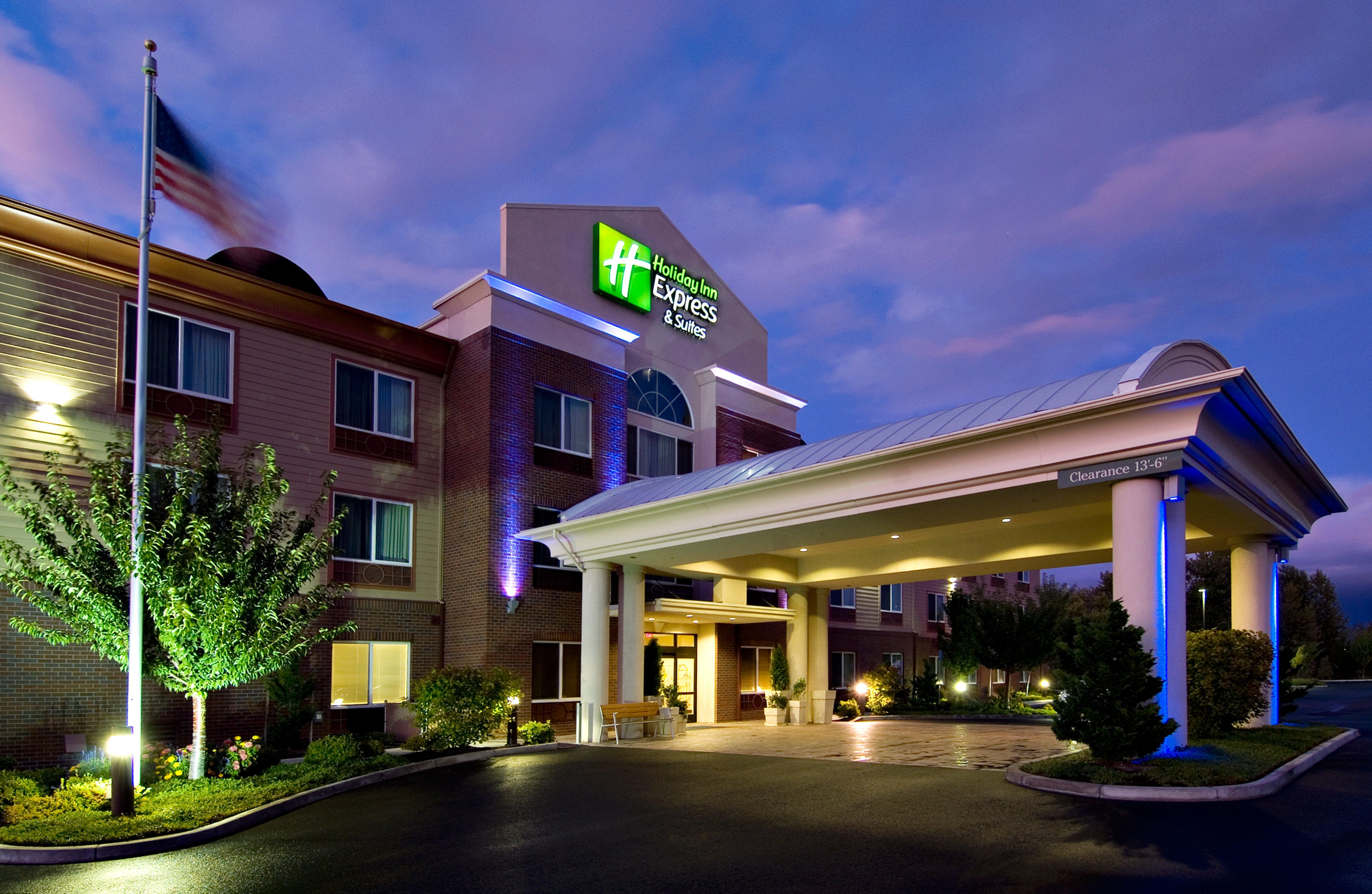 Holiday Inn Express Hotel & Suites Medford-Central Point By Ihg מראה חיצוני תמונה