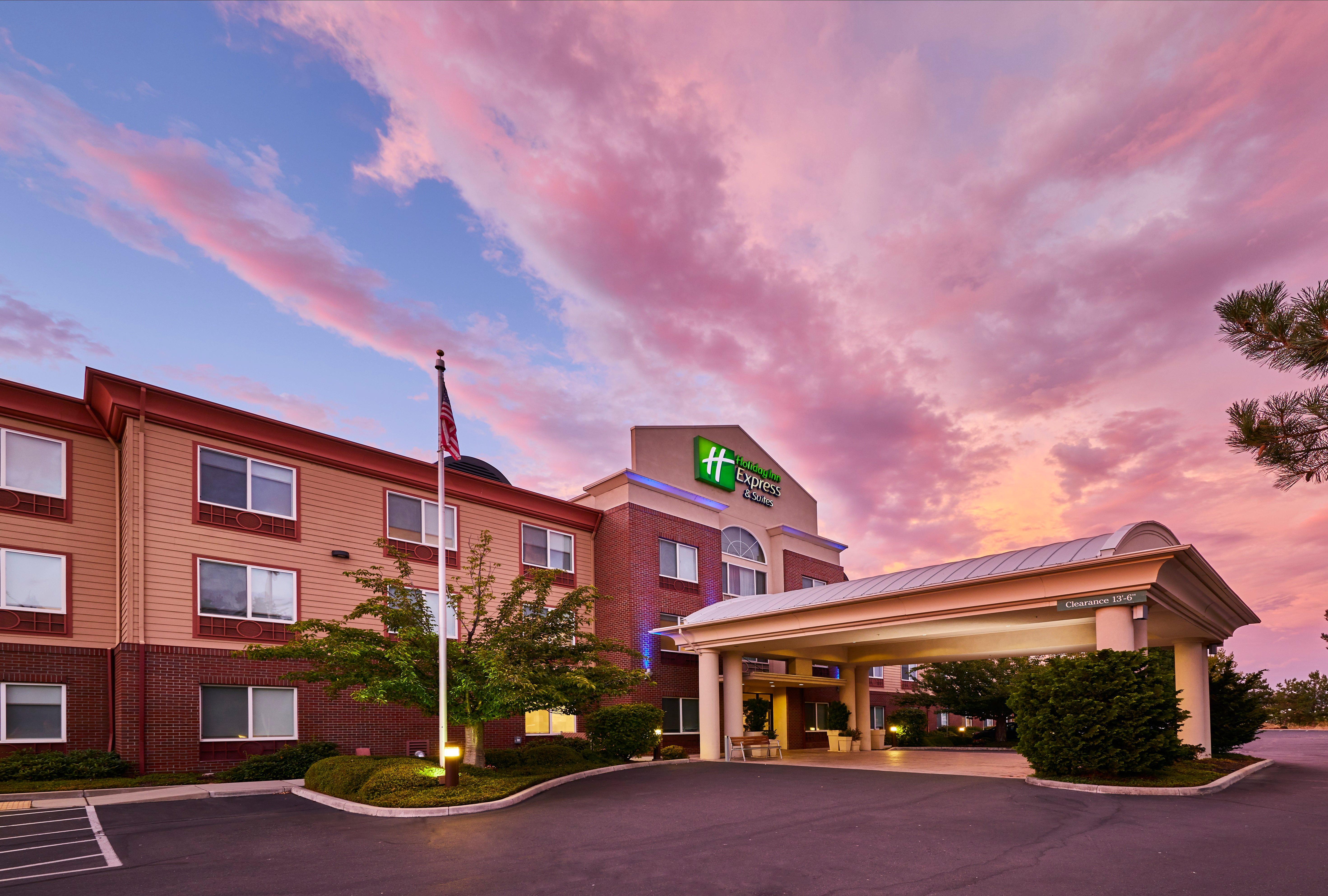 Holiday Inn Express Hotel & Suites Medford-Central Point By Ihg מראה חיצוני תמונה