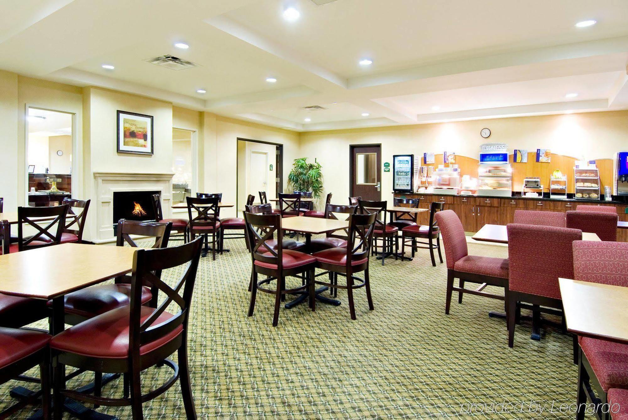 Holiday Inn Express Hotel & Suites Medford-Central Point By Ihg מראה חיצוני תמונה