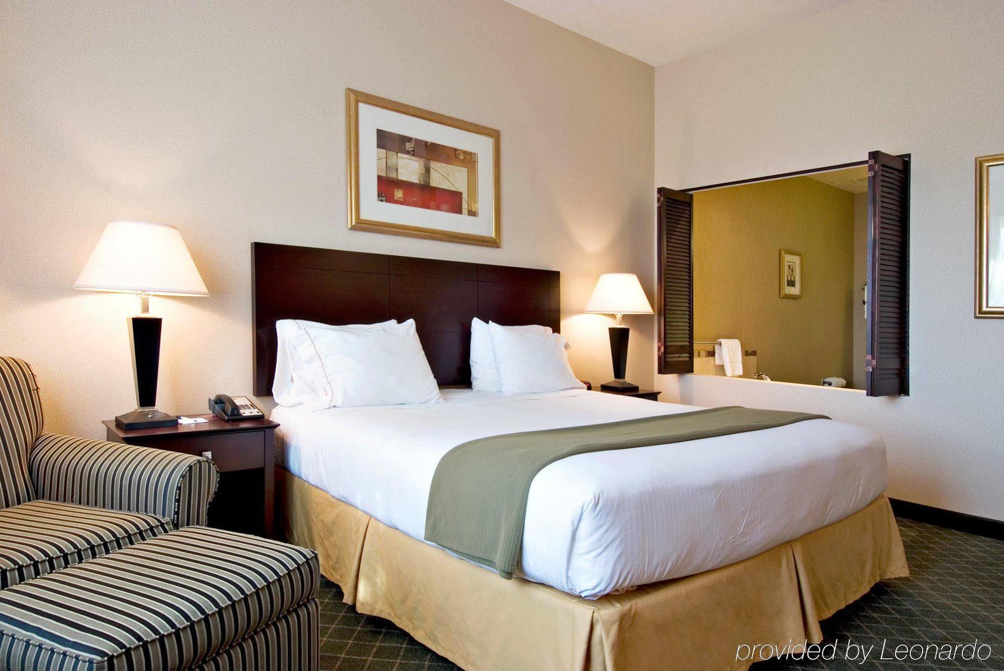 Holiday Inn Express Hotel & Suites Medford-Central Point By Ihg מראה חיצוני תמונה